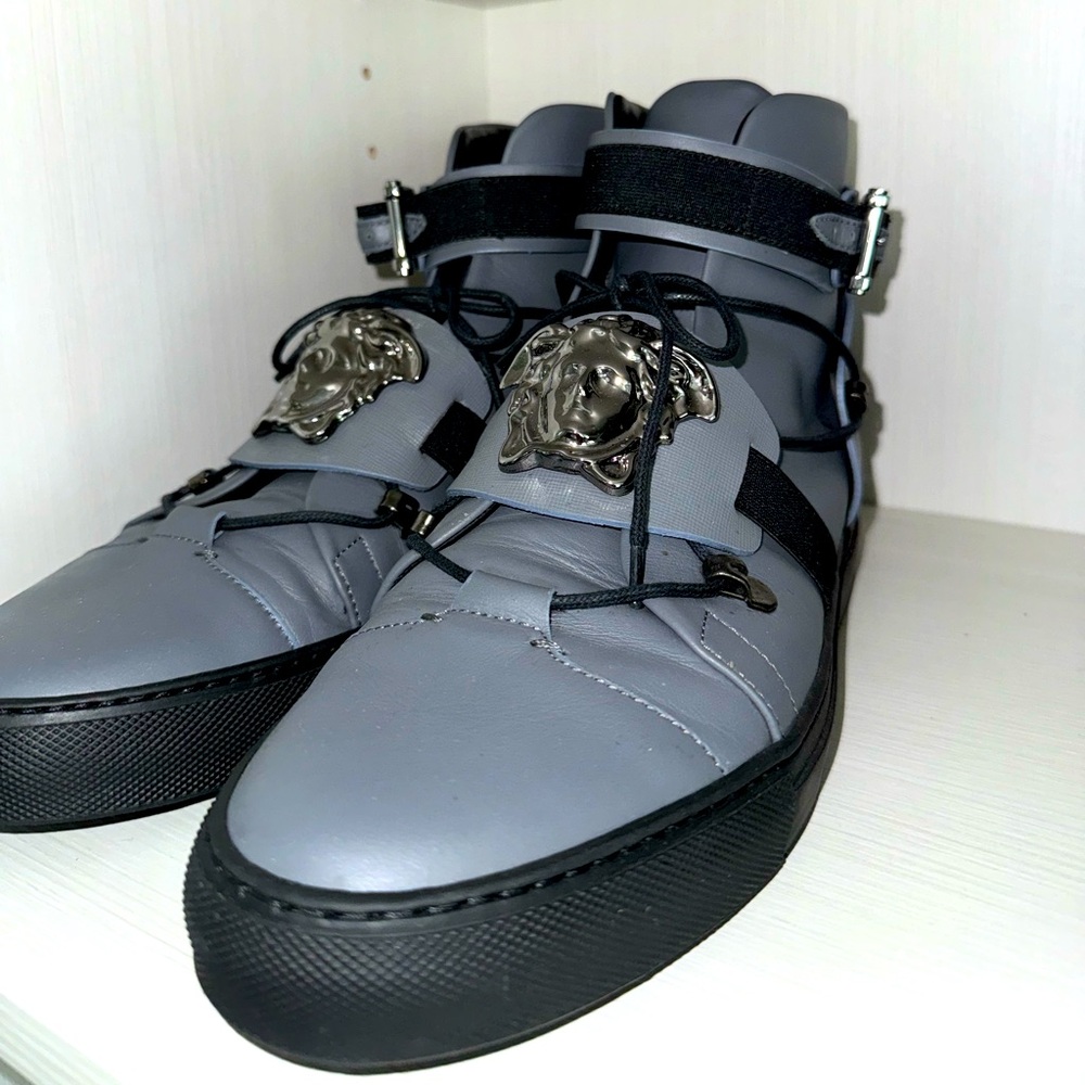 Men’s Versace shoe